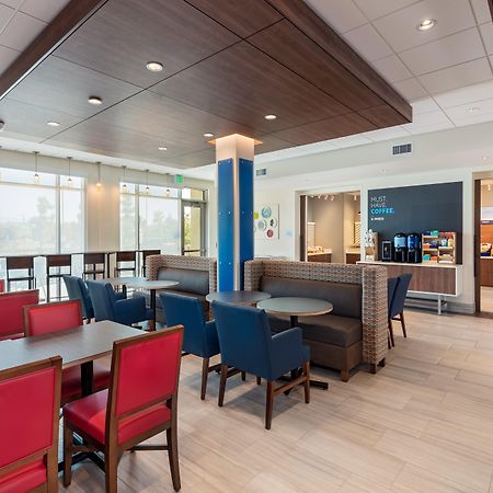 Holiday Inn Express & Suites - Moreno Valley - Riverside By Ihg Экстерьер фото