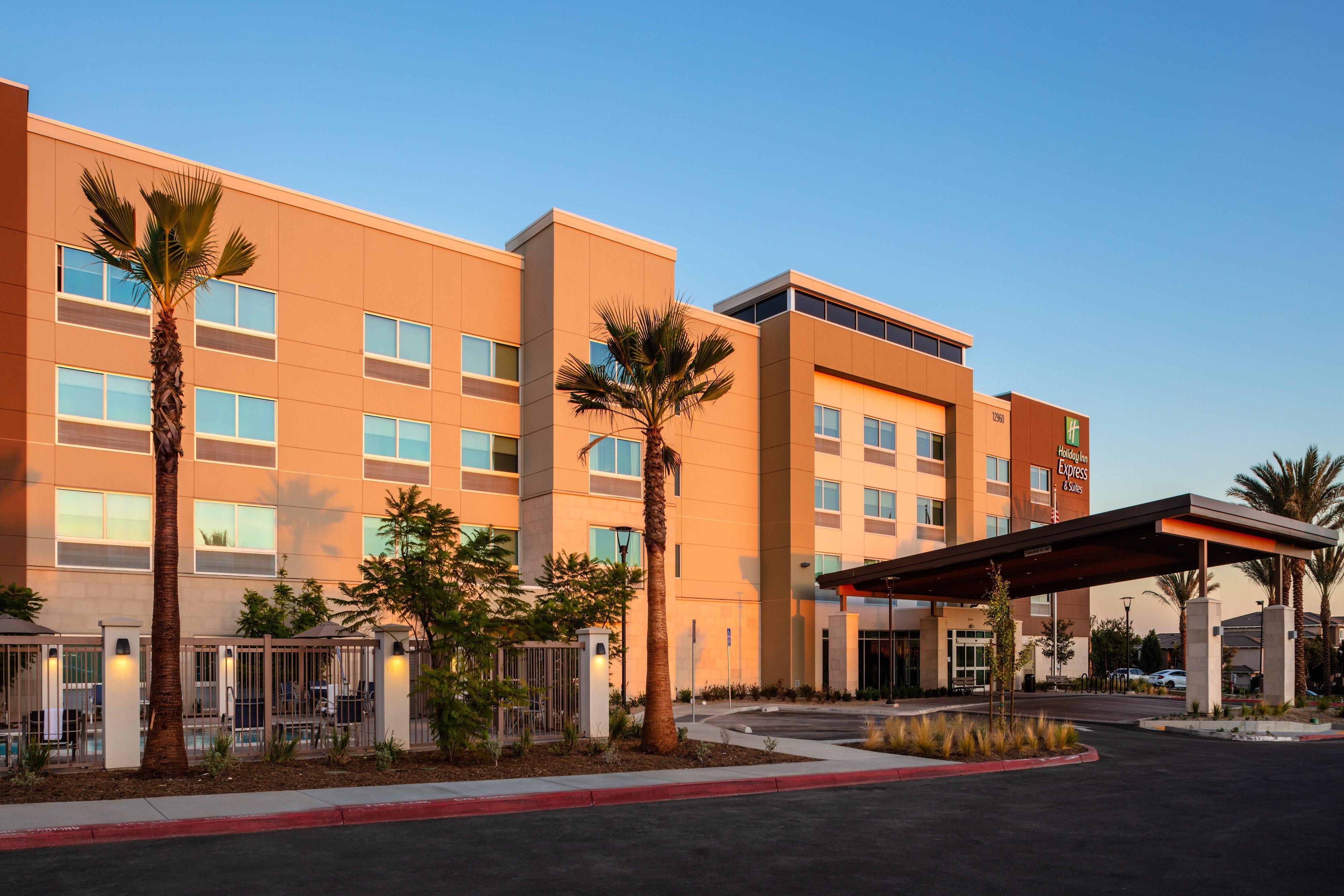 Holiday Inn Express & Suites - Moreno Valley - Riverside By Ihg Экстерьер фото